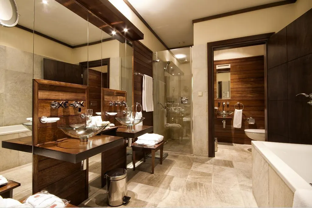 Mamaison Le Regina Boutique Hotel Warsaw 5*,