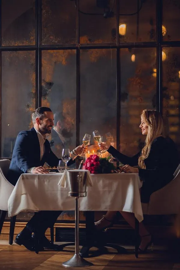 *****  Mamaison Le Regina Boutique Hotel وارسو بولندا